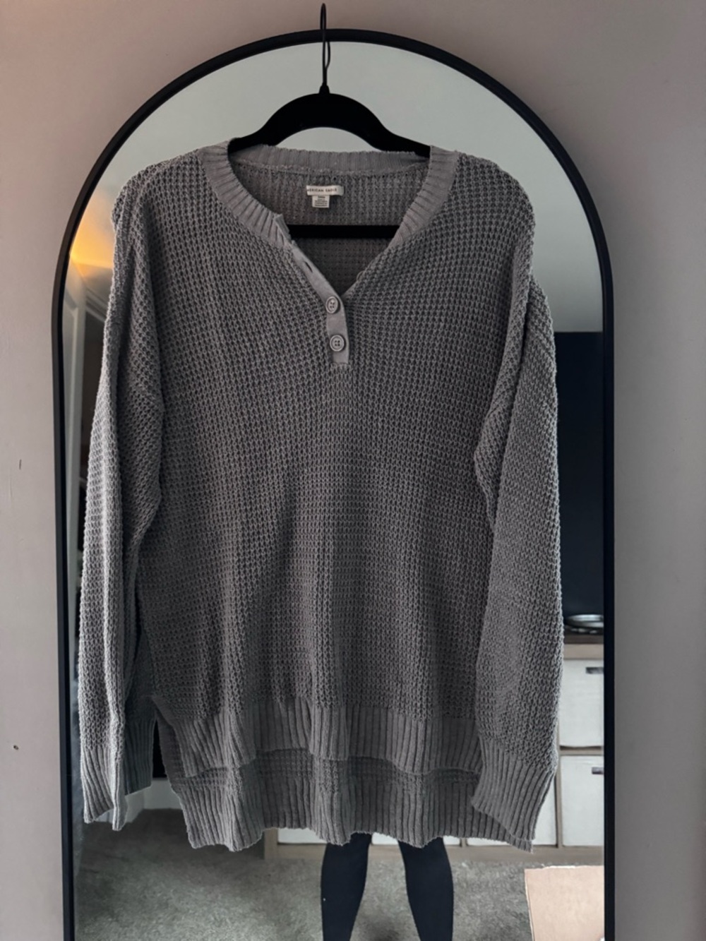 American Eagle Outfitters Gray size small cozy V-Neck Henley Waffle Knit Sweater